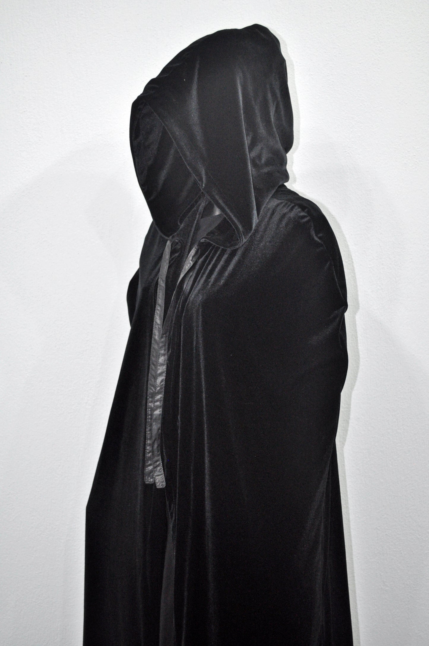 Halloween ! Punk Rave The Vampire's Wife The Crypt Crusader Velvet Cape