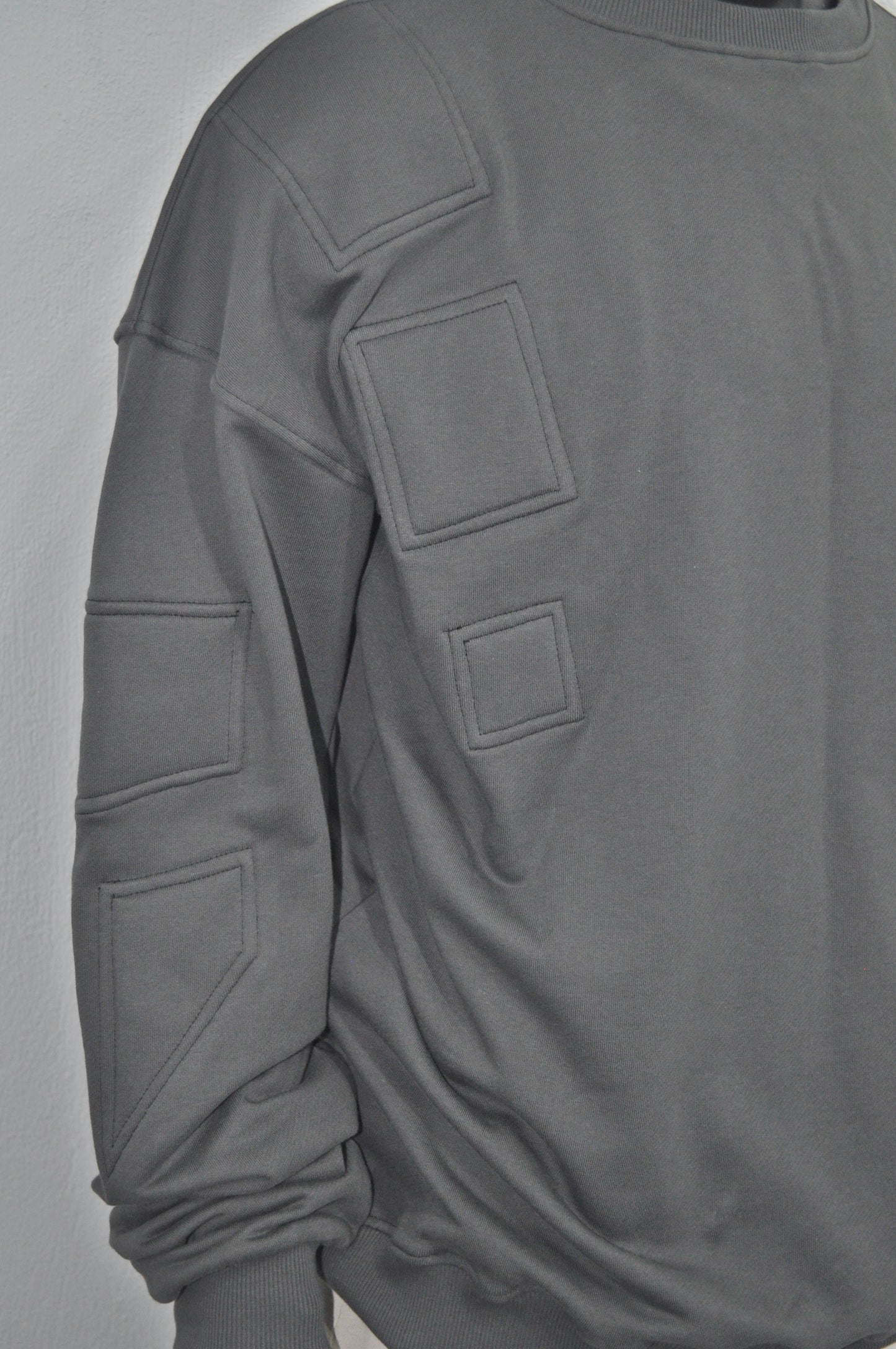 Men Winter niche Embroidery Washed Look Crew Neck Sweatshirt Top-BB0183