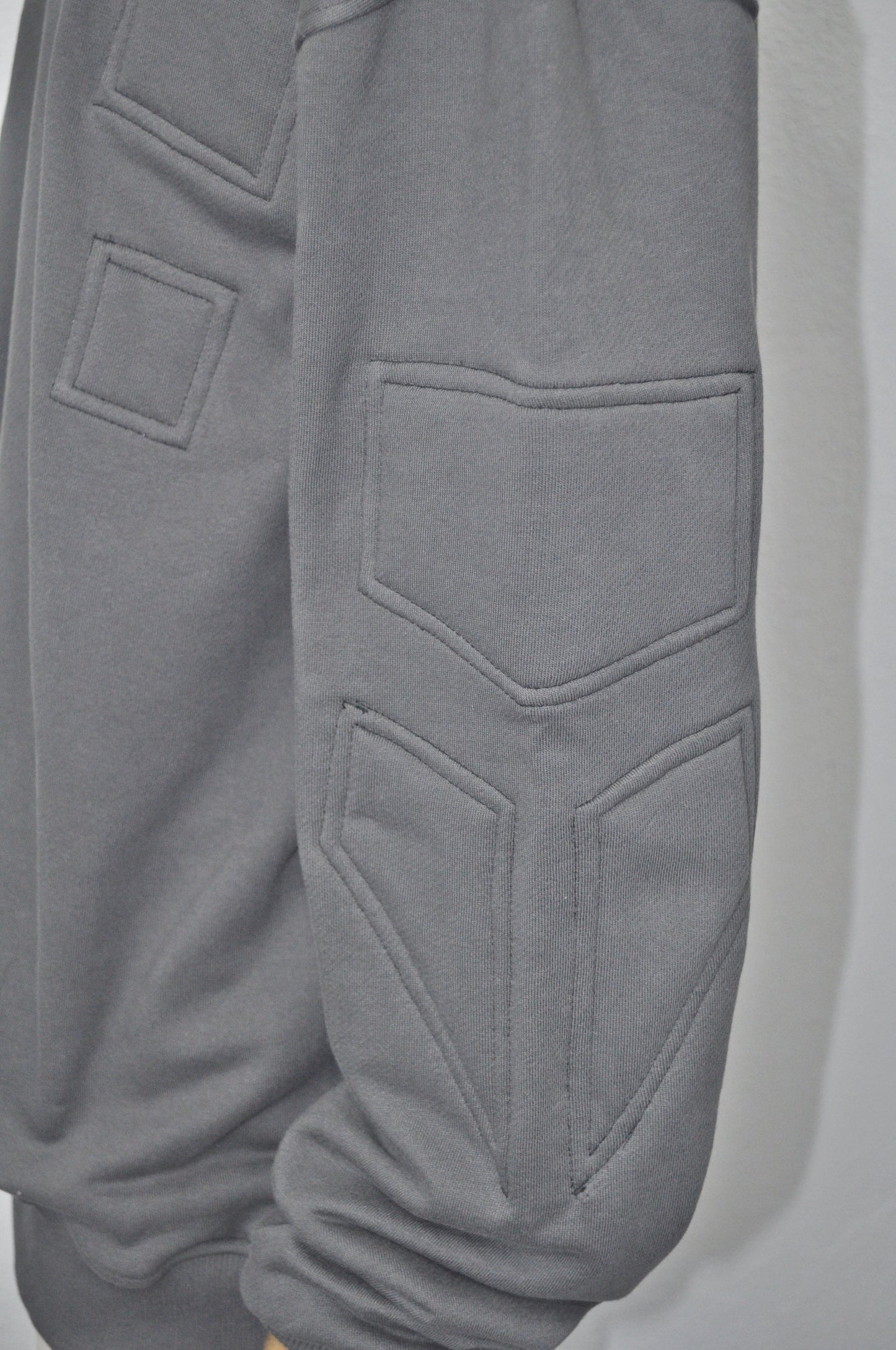 Men Winter niche Embroidery Washed Look Crew Neck Sweatshirt Top-BB0183