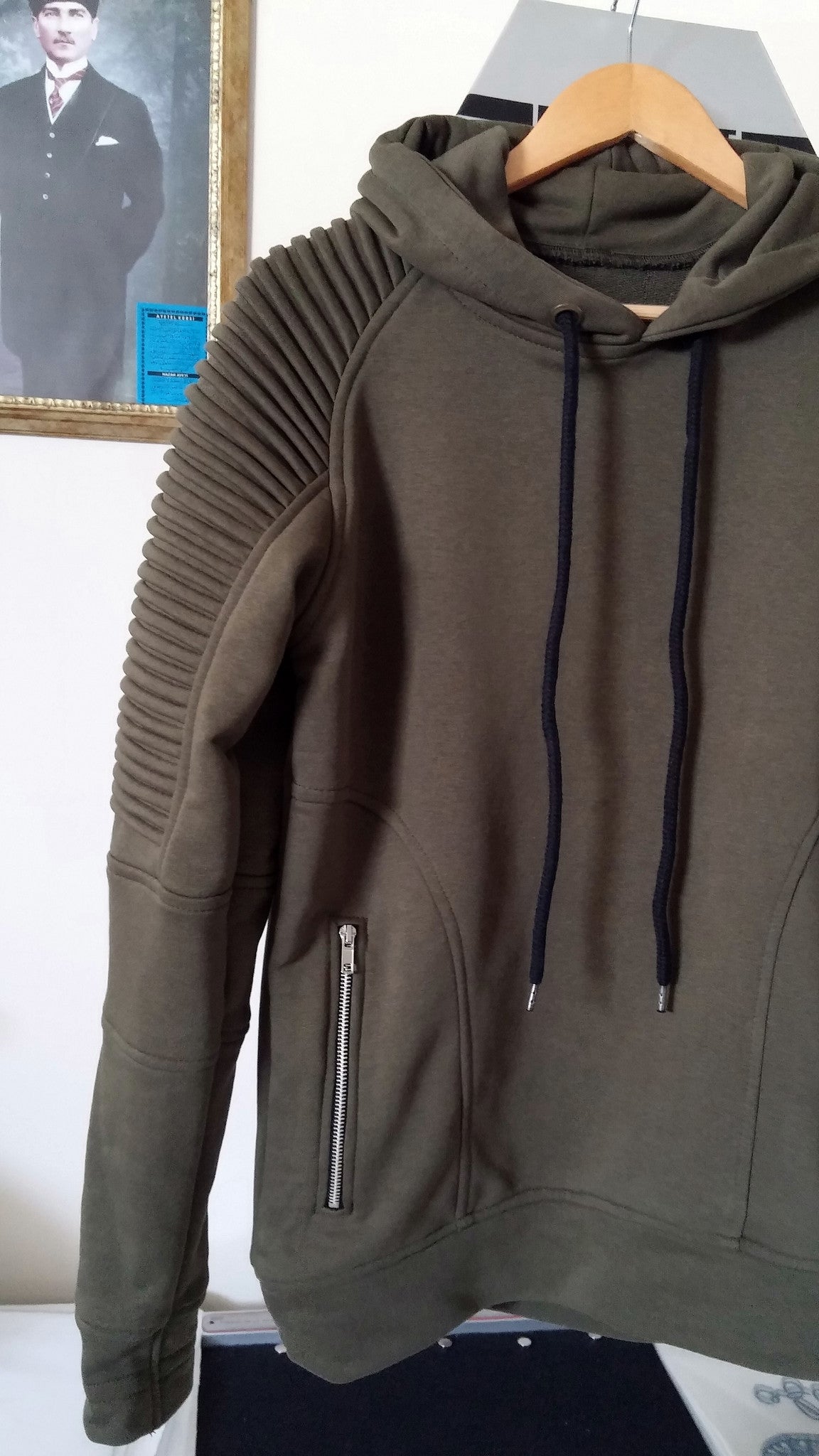Men's Quilted Shoulder Front Zippers Sweatshirt Hoodie  / Skinny Fit Sweater - Ofelya Boutique