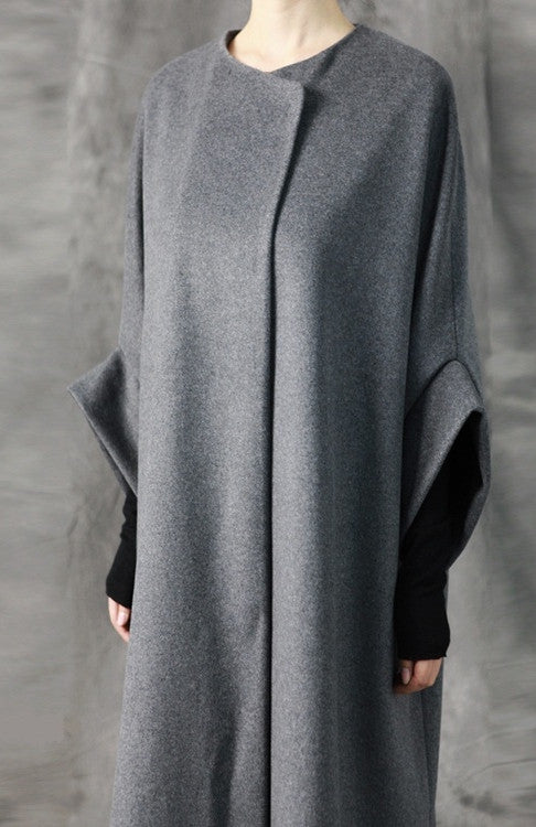 Avangarde Women Coat / Oversized Overlong Wool Long Sleeve Minimalist Style - Ofelya Boutique