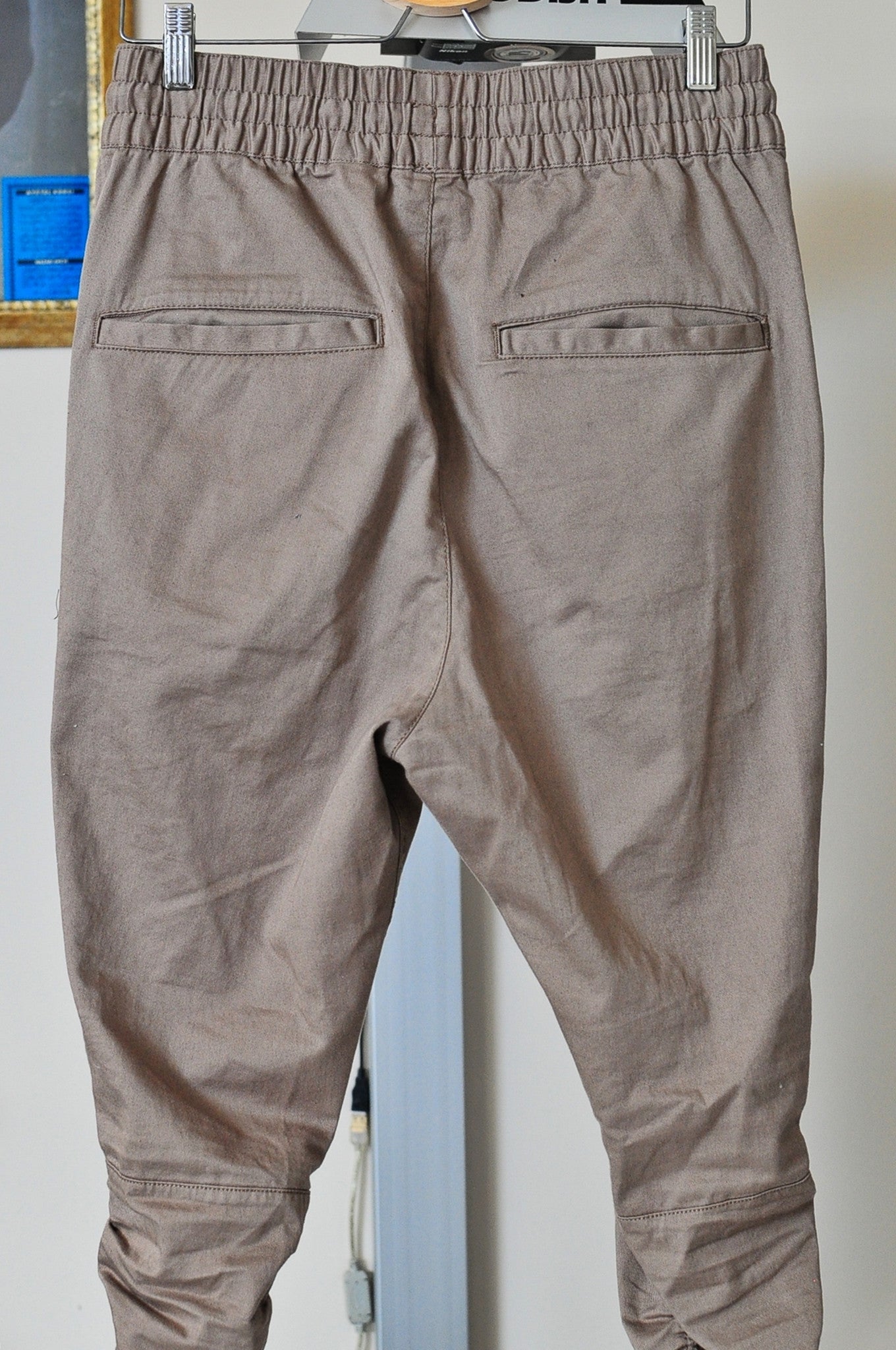 Men's Khaki Sarouel Slim Fitted Bottom Zipper Cuffed Lounge Sweatpant Jogger Pants Jersey / Casual Pants-Trouser