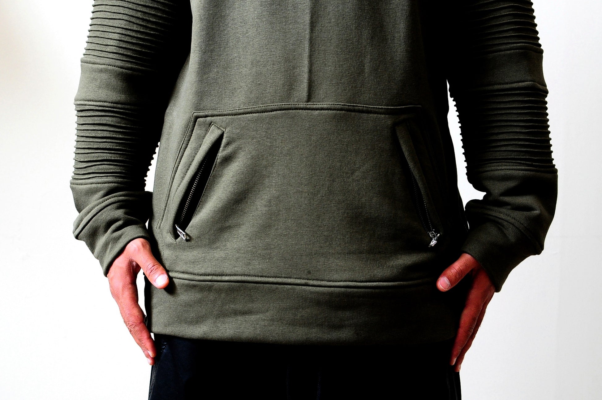 Men's French Terry Kangaroo Pocket Crew Neck Sweatshirt Grey / XL