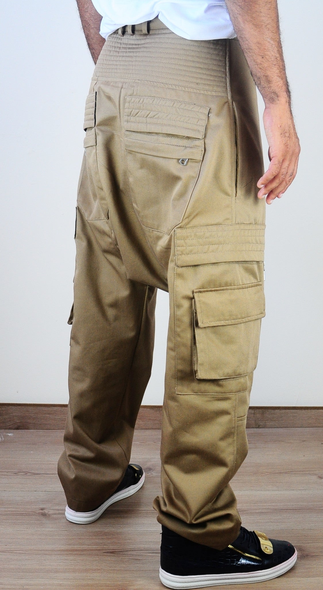Drop-Rise Hiking Mountain Cargo Pants // Pin tuck detail on back /quilted bellows zip pockets at sides