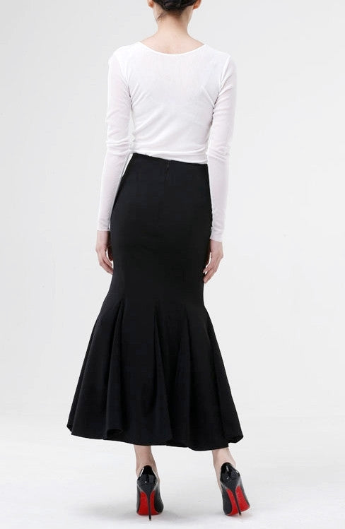 Women Woolen Fishtail Skirt / Long Skirt