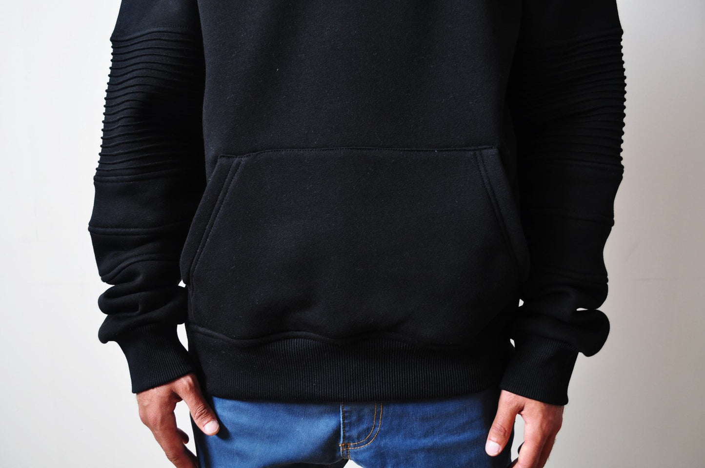 Men Kangaroo Pocket Side Slit Sweatshirt - Pintuck Sleeves Sweatshirt